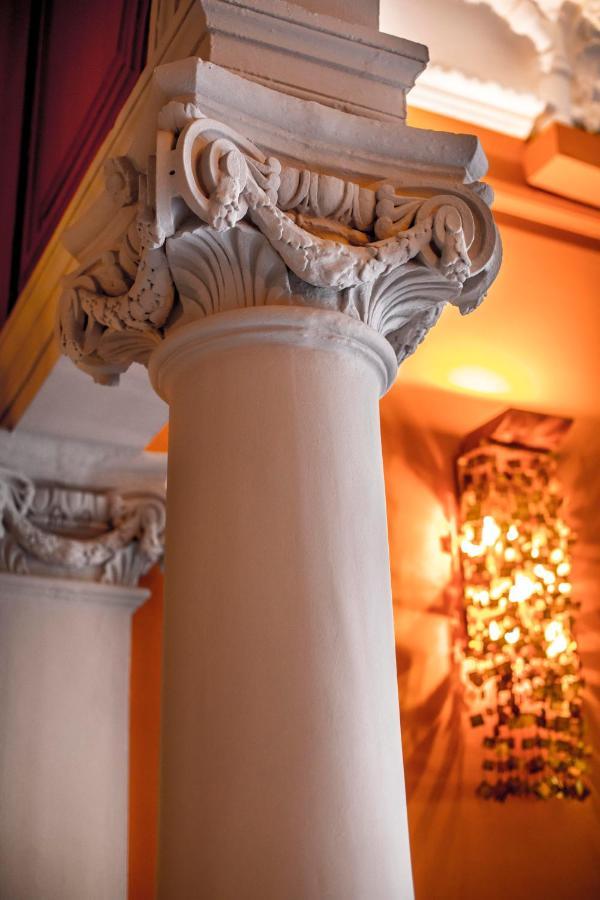 Le Grand Hotel Sète Exteriör bild
