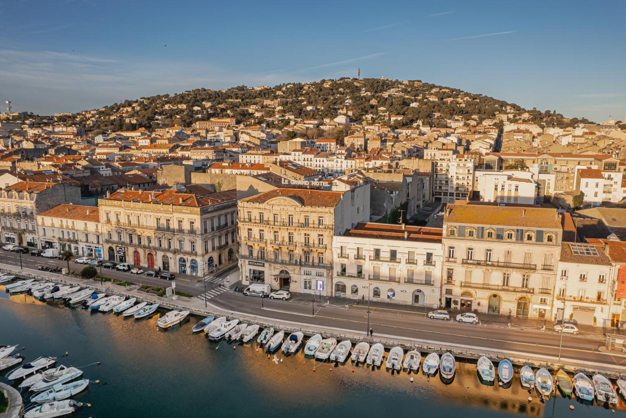 Le Grand Hotel Sète Exteriör bild